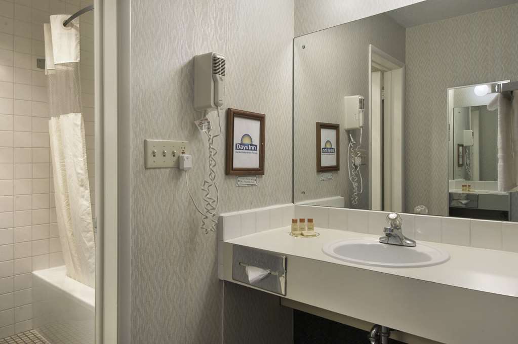 Days Inn Spokane Pokoj fotografie