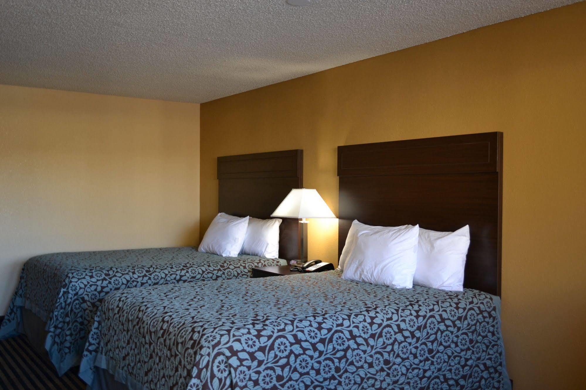 Days Inn Spokane Exteriér fotografie